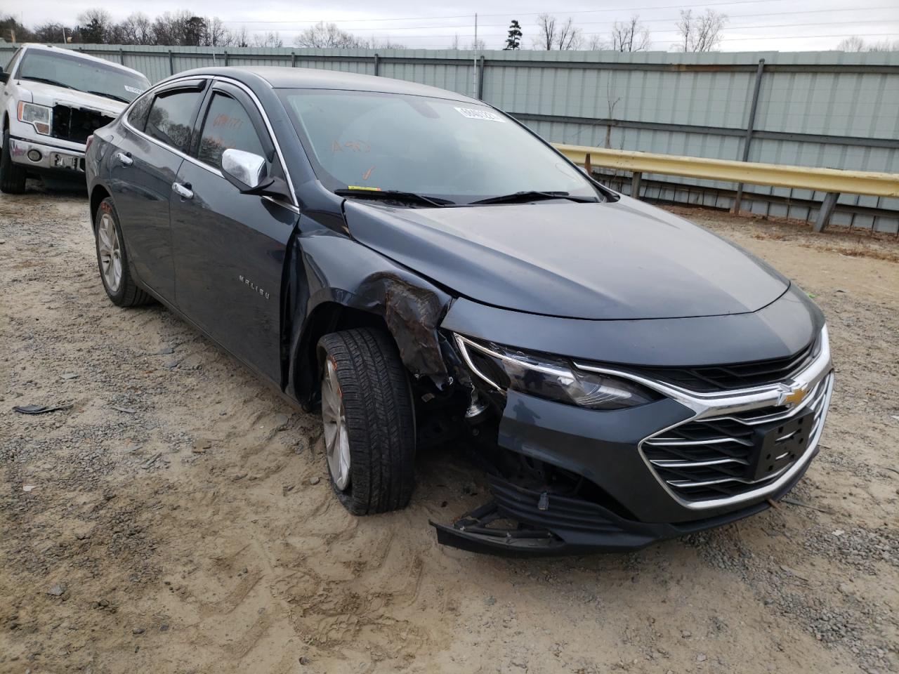 CHEVROLET MALIBU LT 2019 with VIN 1G1ZD5ST6KF202575 - Photo from auction