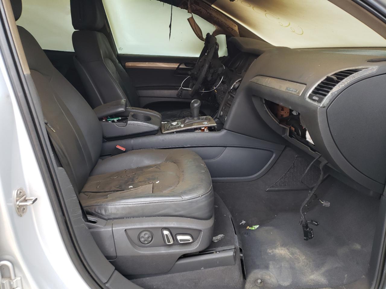 Photo 5 from auction – 2010 AUDI Q7 PRESTIG with VIN WA1WYAFE4AD005220