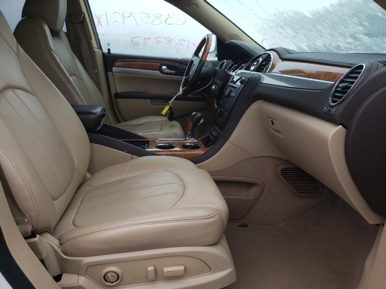 Photo 5 from auction – 2016 BUICK LACROSSE with VIN 1G4GB5G36GF217867