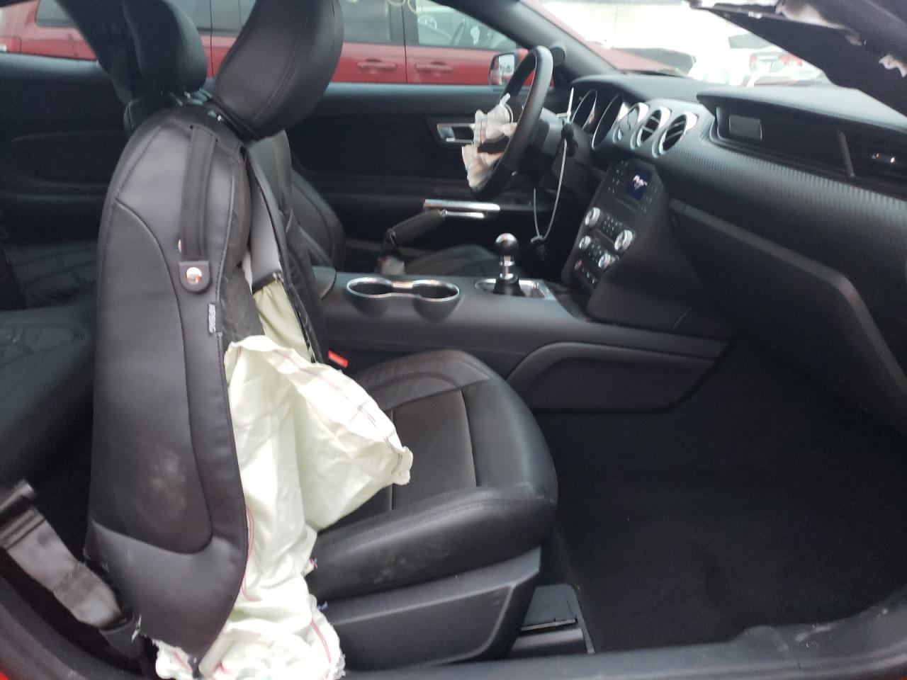 Photo 5 from auction – 2019 FORD MUSTANG with VIN 1FA6P8TH0K5119541