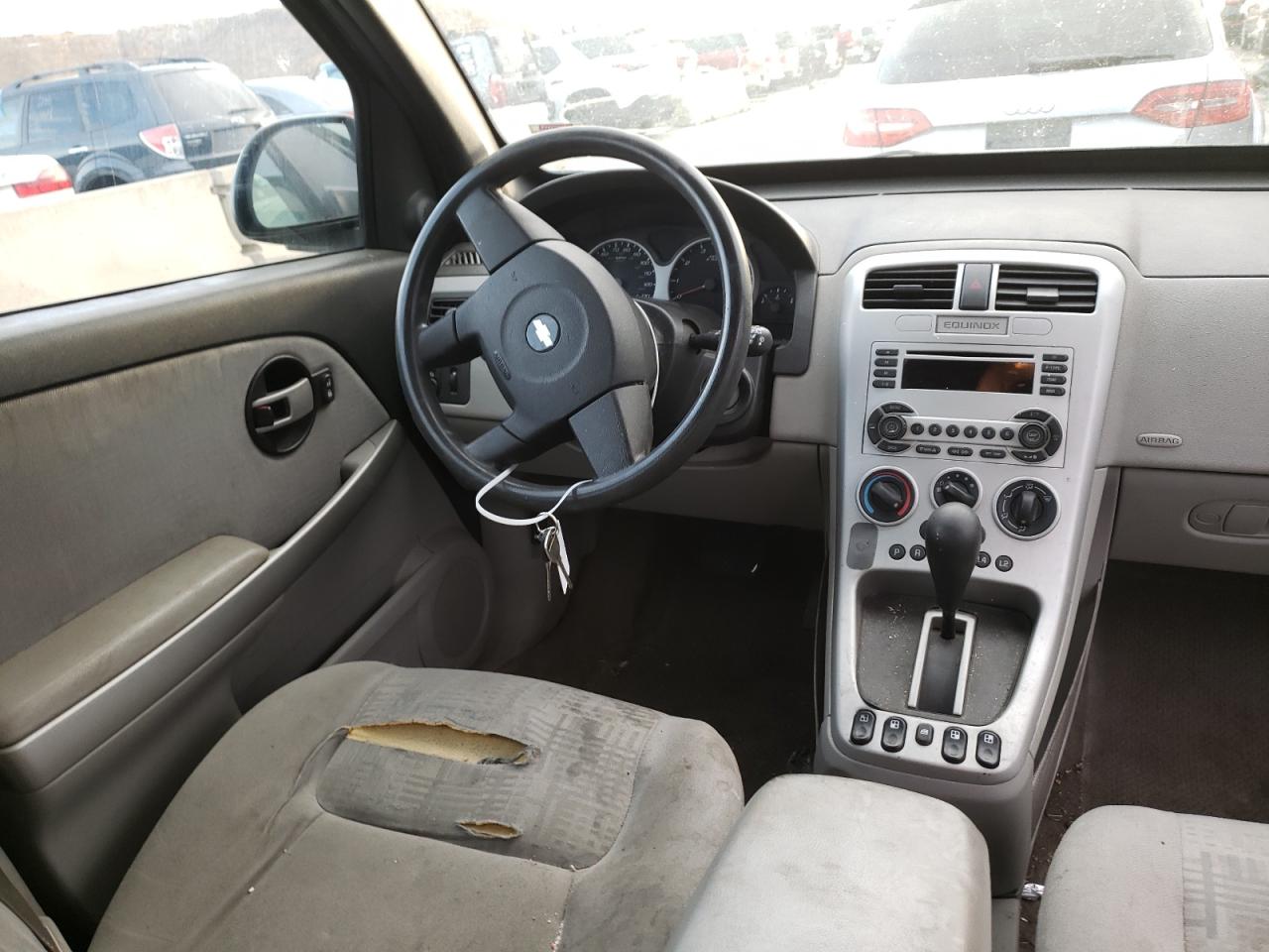 Photo 9 from auction – 2005 CHEVROLET EQUINOX LS with VIN 2CNDL13F356170460