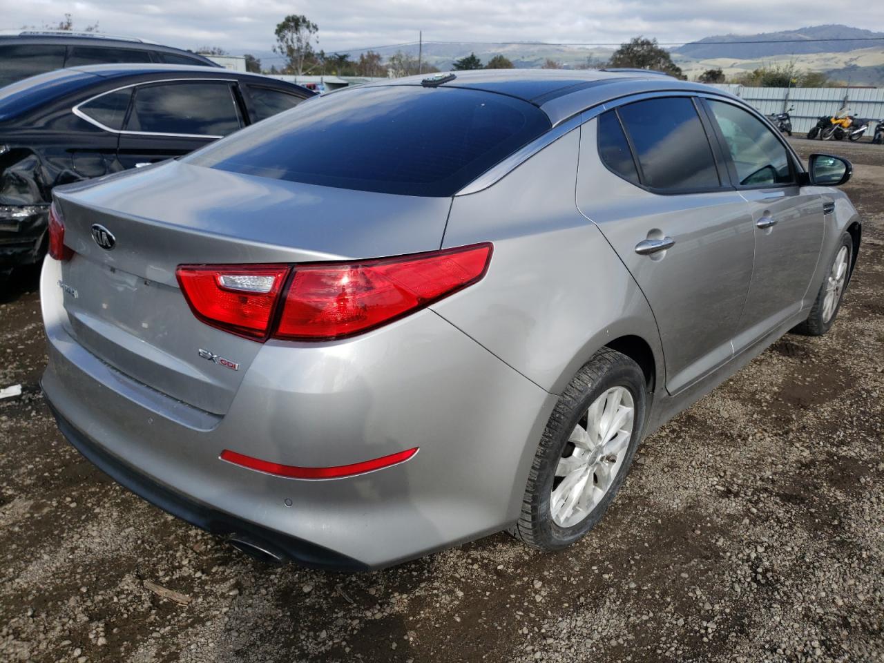 Photo 4 from auction – 2015 KIA OPTIMA EX with VIN 5XXGN4A74FG405224