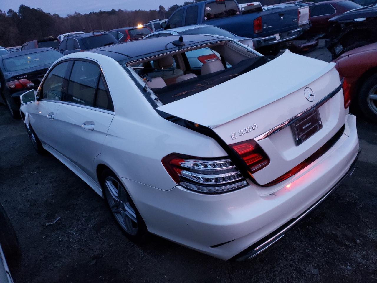 Photo 3 from auction – 2014 MERCEDES-BENZ E 350 with VIN WDDHF5KB6EA884689