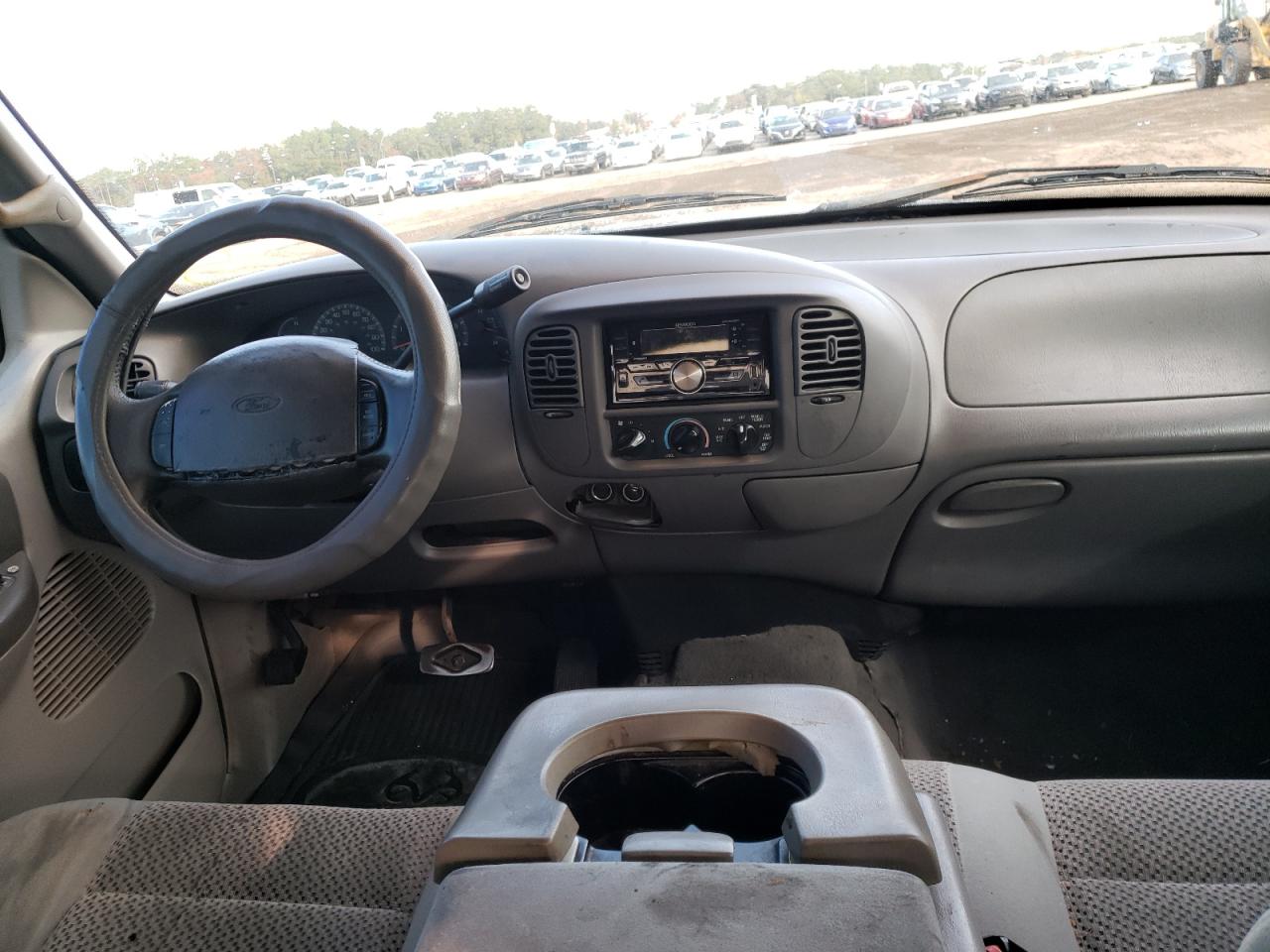 Photo 9 from auction – 2002 FORD F150 SUPER with VIN 1FTRW07672KC03040