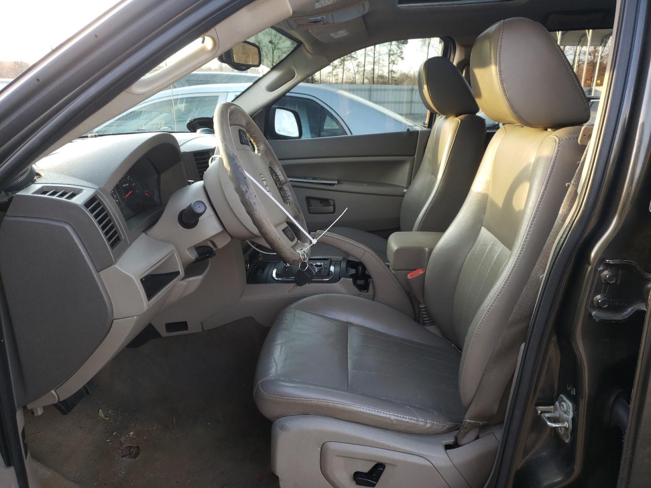 Photo 5 from auction – 2005 JEEP GRAND CHER with VIN 1J4GS48K25C539192