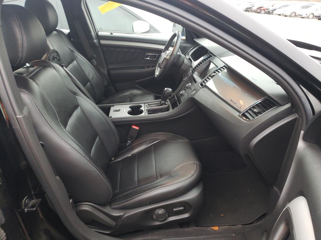 Photo 5 from auction – 2018 FORD TAURUS SEL with VIN 1FAHP2E88JG115470