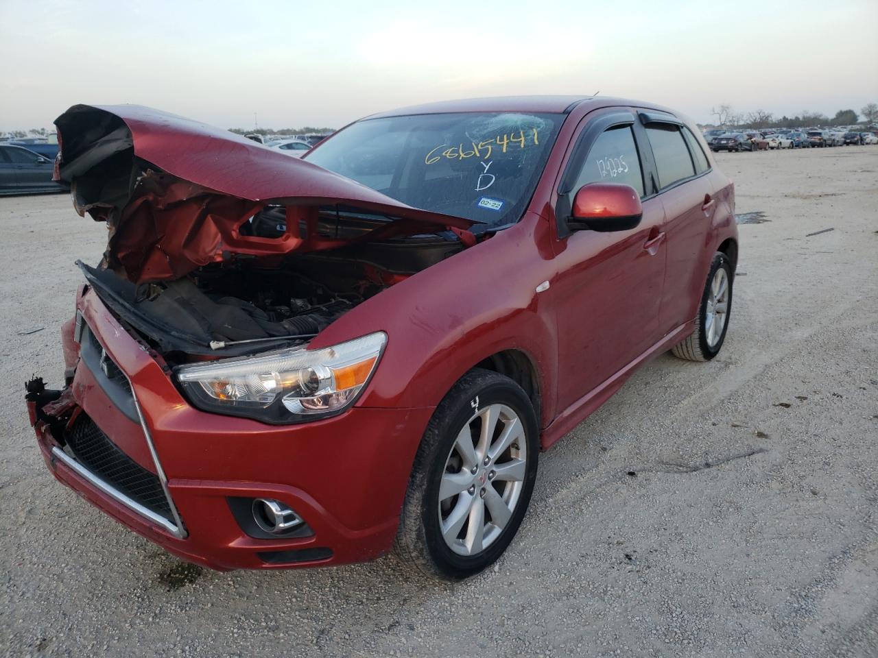 Photo 2 from auction – 2012 MITSUBISHI OUTLANDER with VIN JA4AP4AU5CZ011370