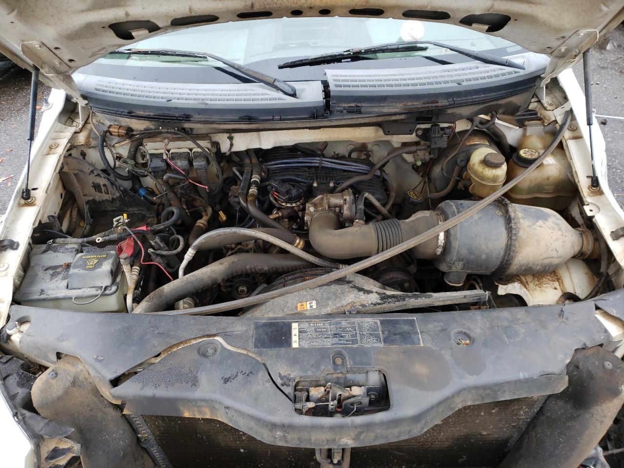 Photo 7 from auction – 2005 FORD F150 with VIN 1FTRF12205NB79175