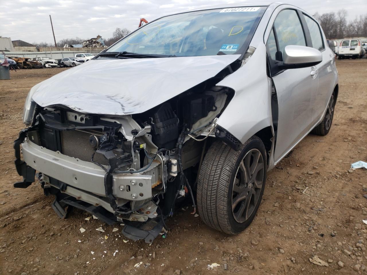 Photo 2 from auction – 2015 TOYOTA YARIS with VIN VNKKTUD33FA016182