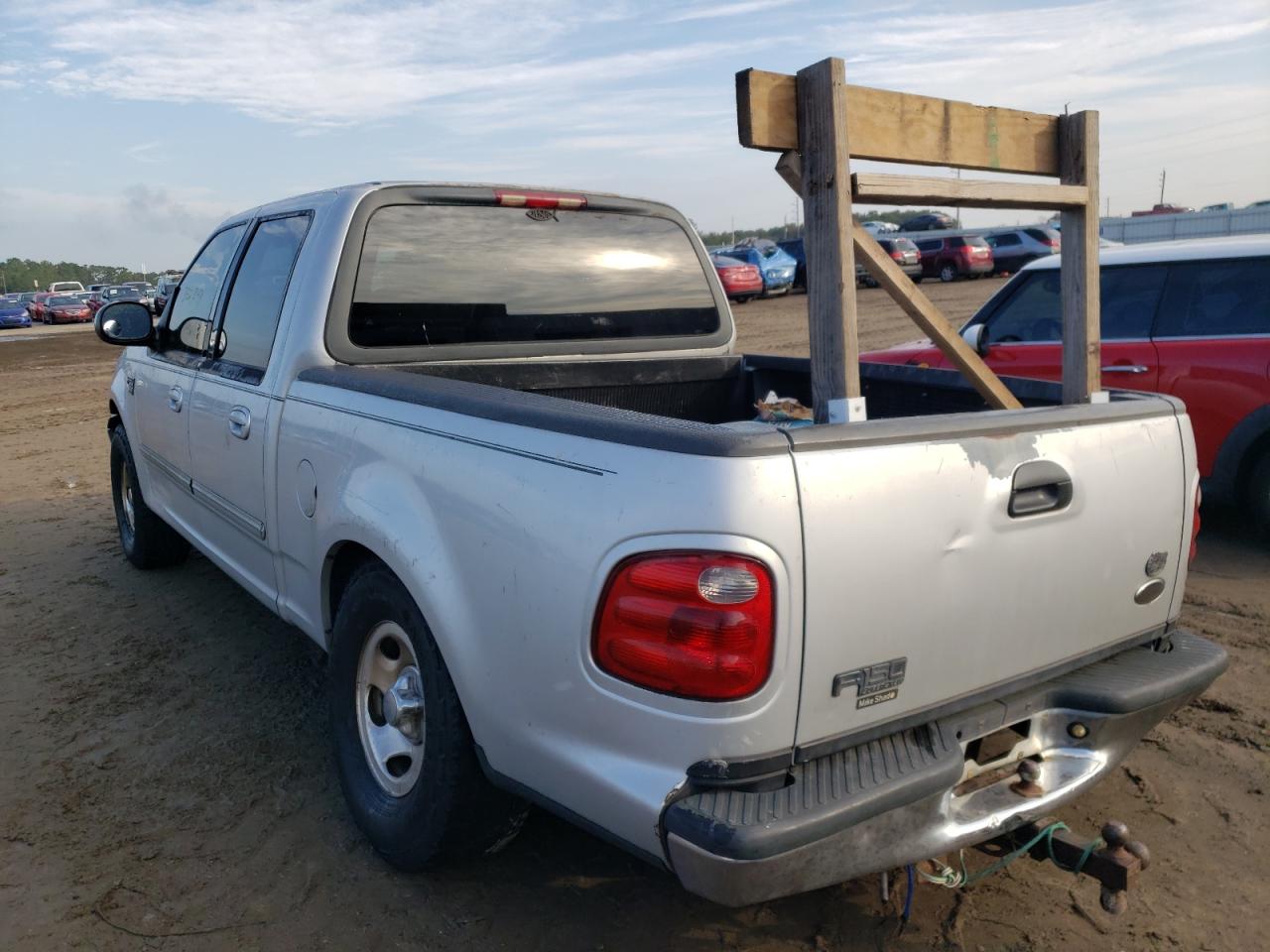 Photo 3 from auction – 2002 FORD F150 SUPER with VIN 1FTRW07672KC03040
