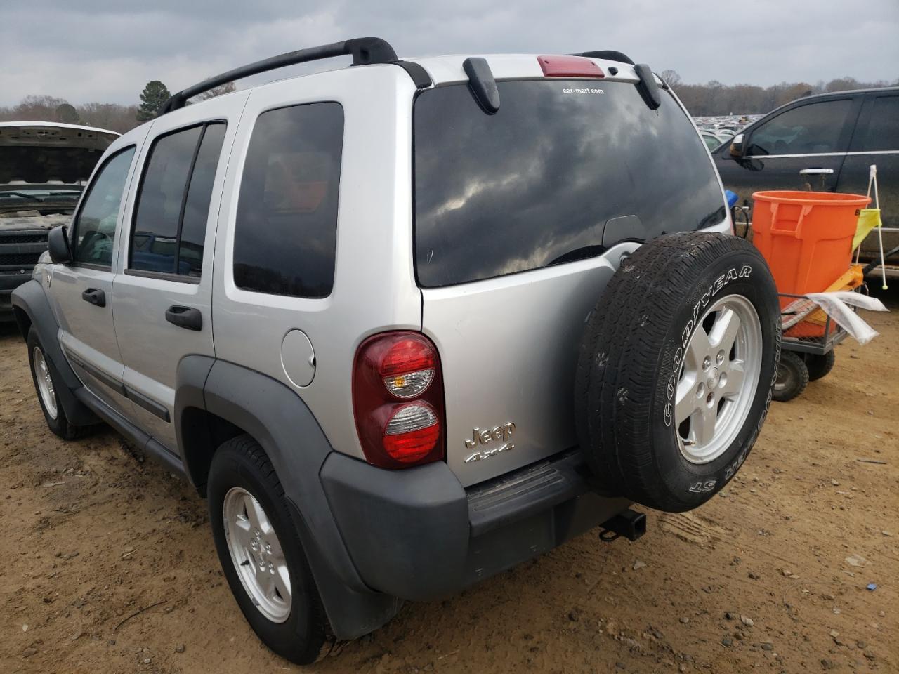 Photo 3 from auction – 2006 JEEP LIBERTY with VIN 1J4GL48K16W247398