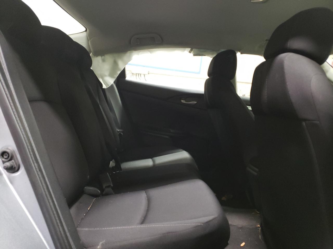 Photo 6 from auction – 2018 HONDA CIVIC LX with VIN 19XFC2F55JE033410