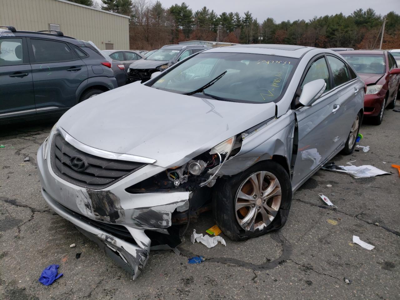 Photo 2 from auction – 2011 HYUNDAI SONATA SE with VIN 5NPEC4AC7BH079332