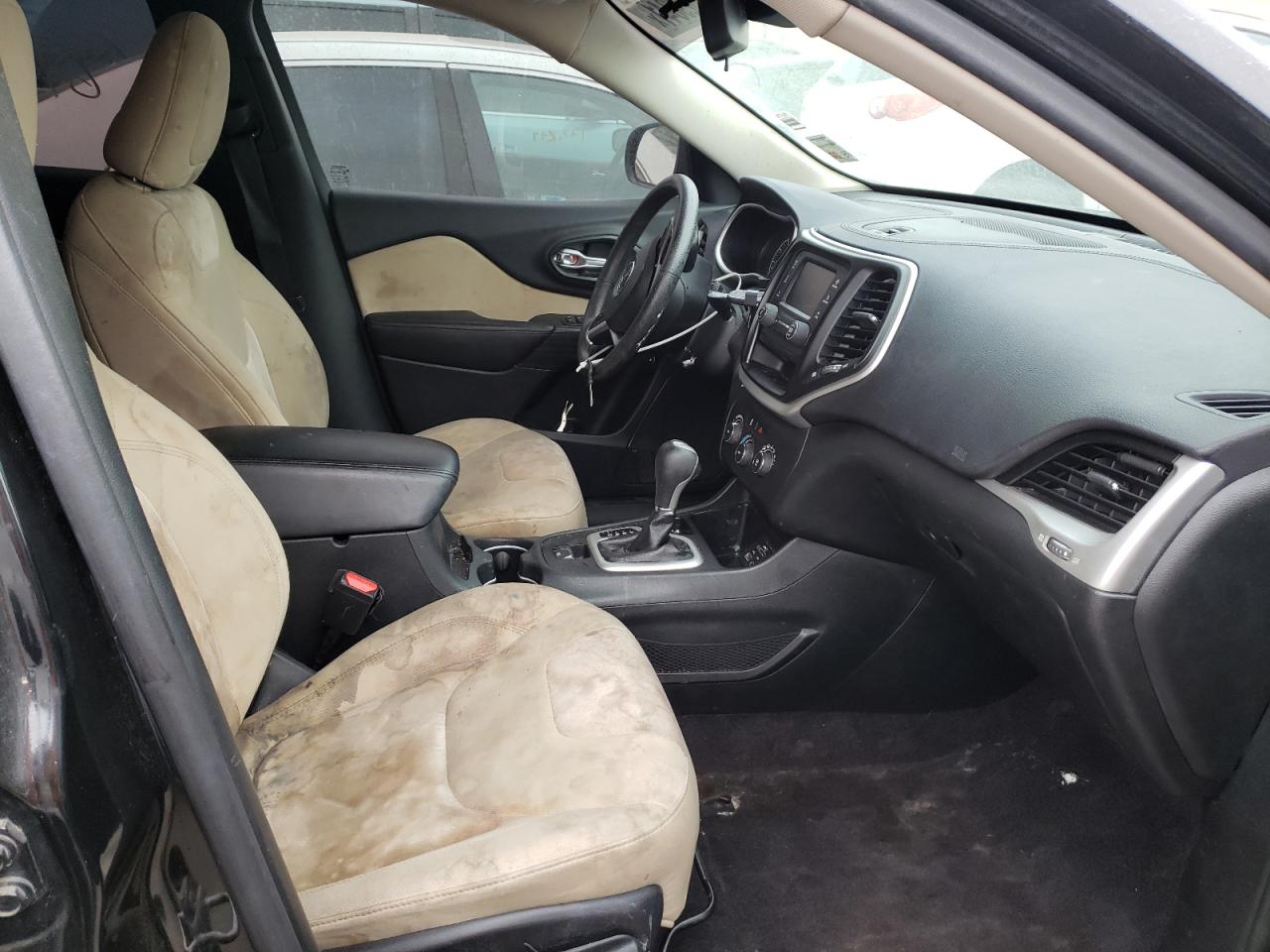 Photo 5 from auction – 2016 JEEP CHEROKEE S with VIN 1C4PJLAB8GW222256