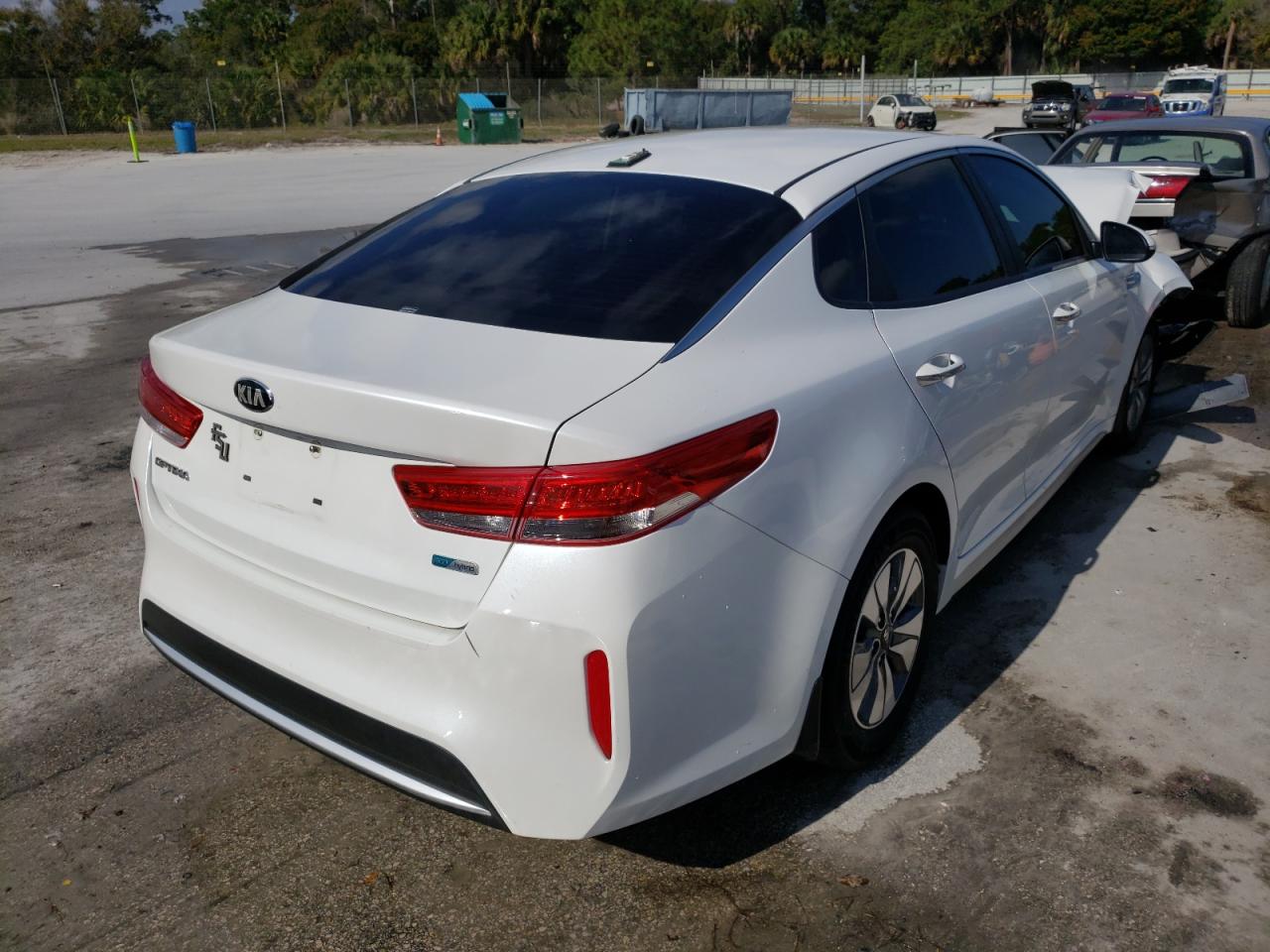 Photo 4 from auction – 2017 KIA OPTIMA HYB with VIN KNAGT4LE1H5010682