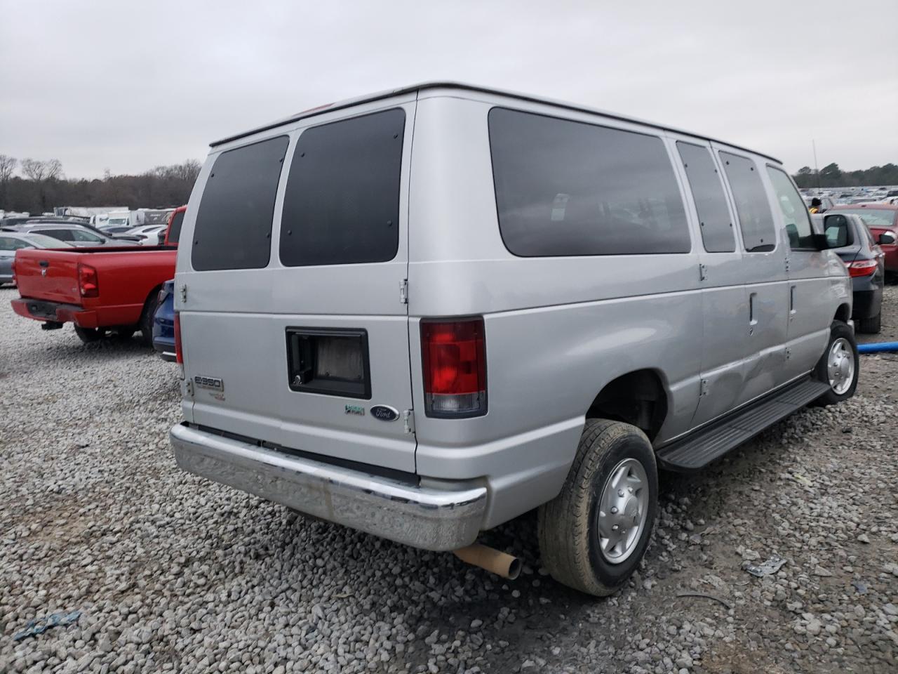 Photo 4 from auction – 2012 FORD ECONOLINE with VIN 1FBNE3BL6CDA61175