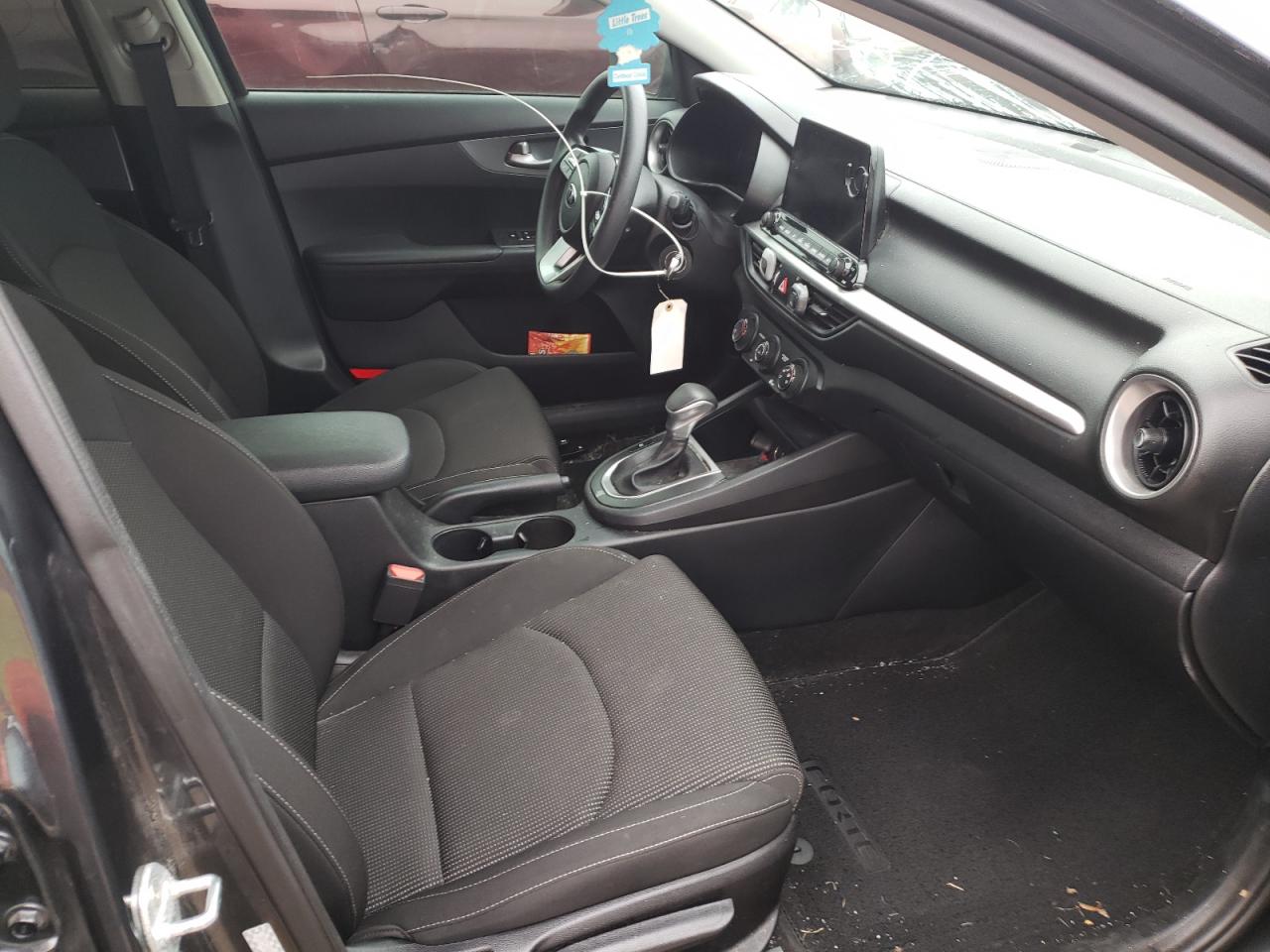Photo 5 from auction – 2020 KIA FORTE FE with VIN 3KPF24AD0LE159660