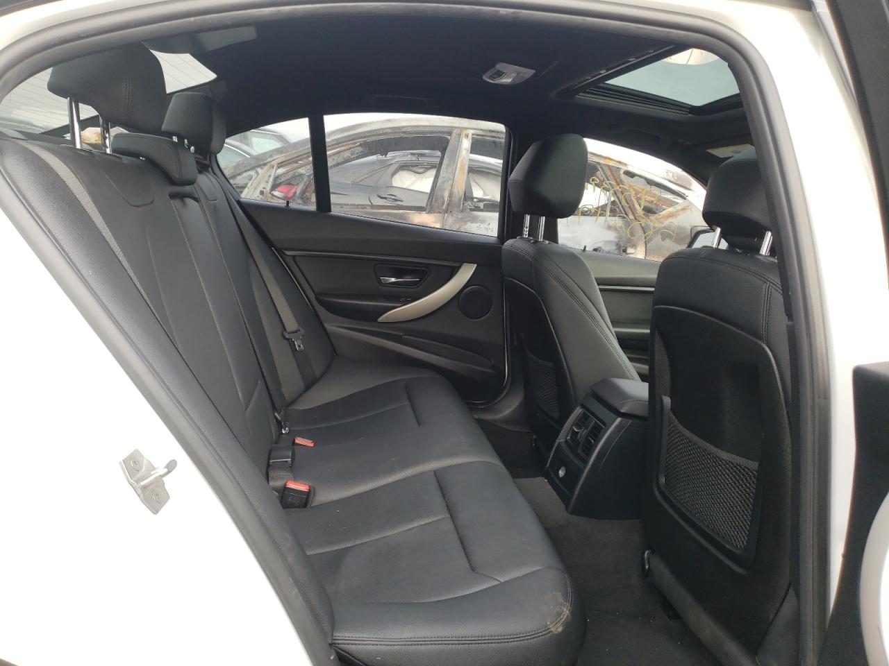 Photo 6 from auction – 2016 BMW 320 XI with VIN WBA8E5G50GNT93883