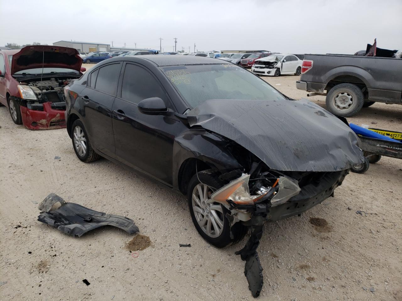 MAZDA 3 I 2012 con VIN JM1BL1V74C1656423 - Foto de la subasta