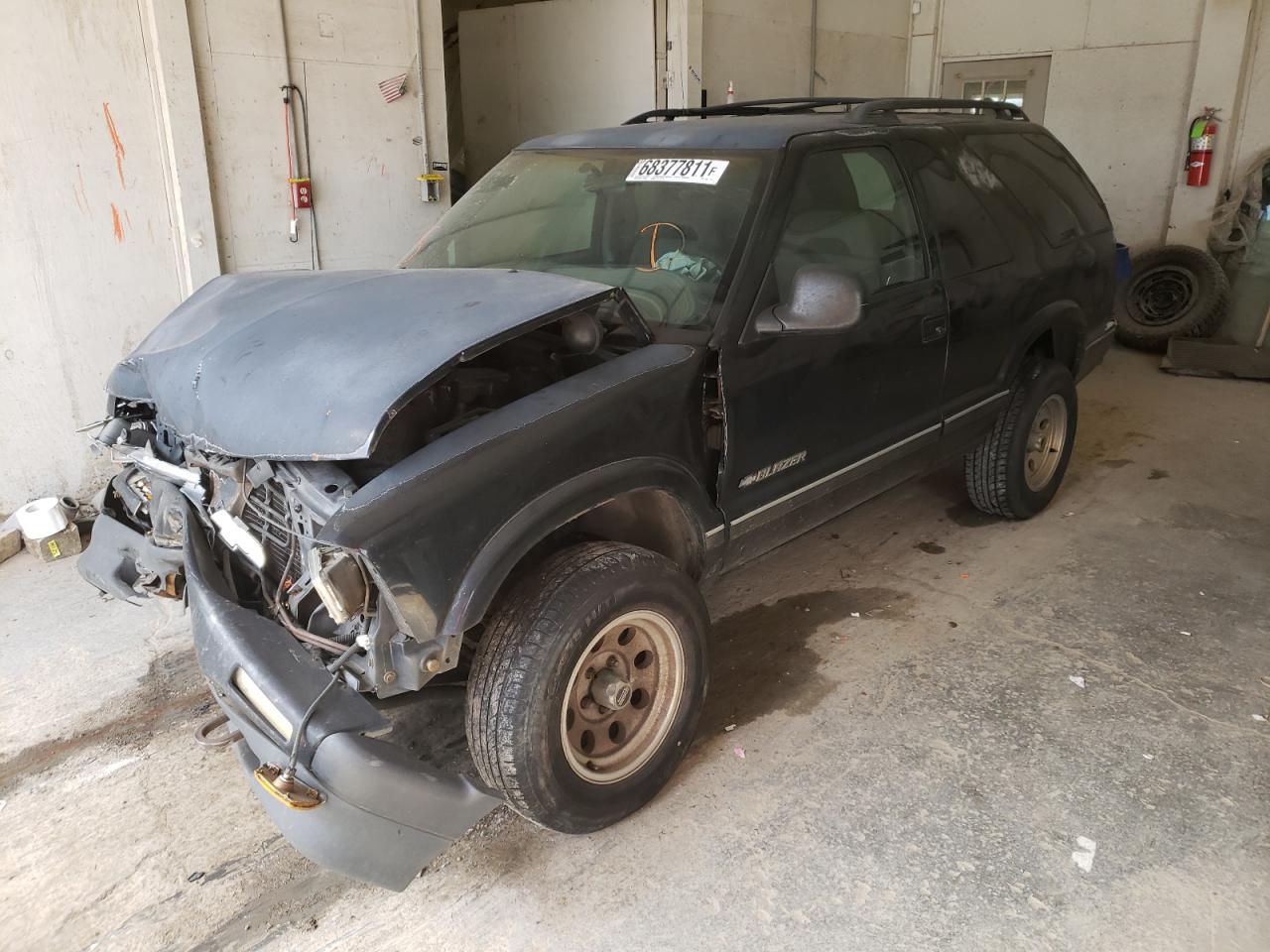 Photo 2 from auction – 1997 CHEVROLET BLAZER with VIN 1GNCT18W5VK226380