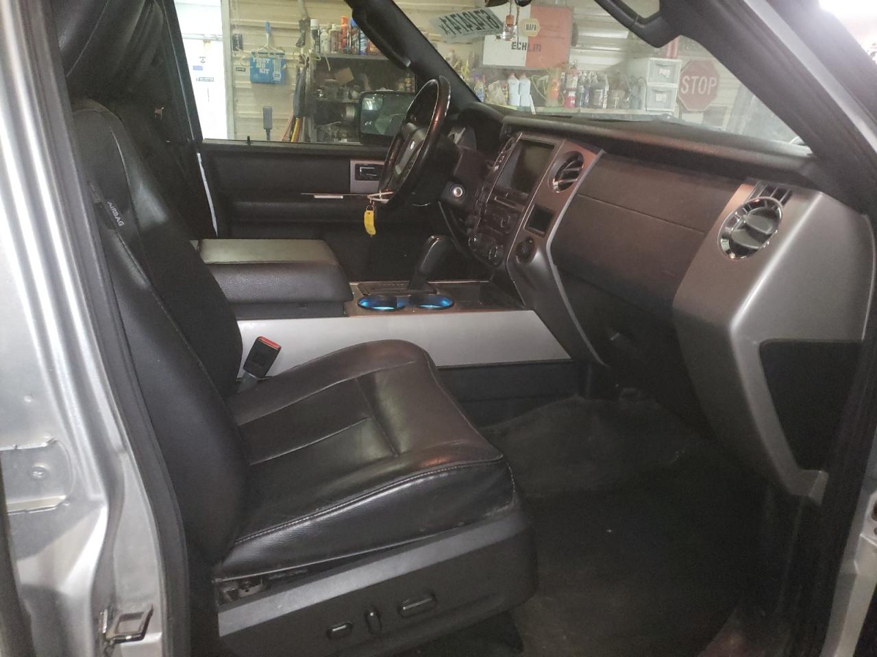 Photo 5 from auction – 2015 FORD EXPEDITION with VIN 1FMJK1JT1FEF15349