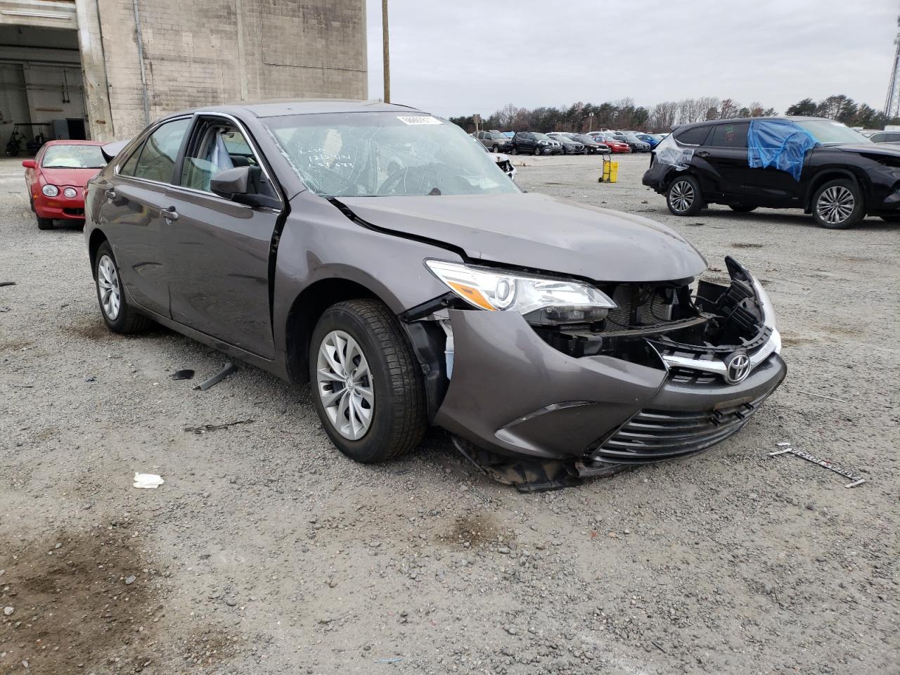 Photo 1 from auction – 2017 TOYOTA CAMRY LE with VIN 4T1BF1FK4HU454130