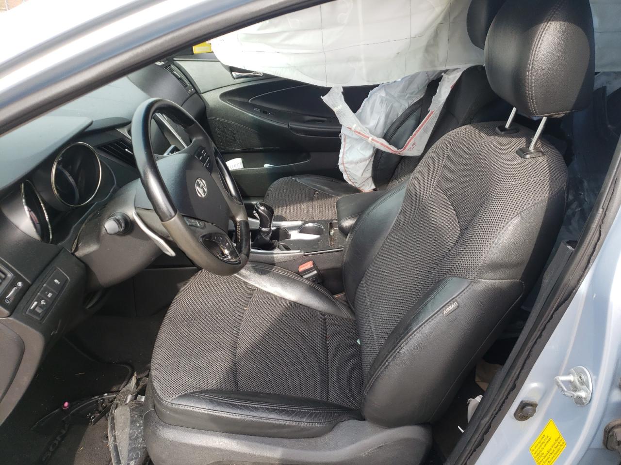 Photo 5 from auction – 2012 HYUNDAI SONATA SE with VIN 5NPEC4AB8CH394455