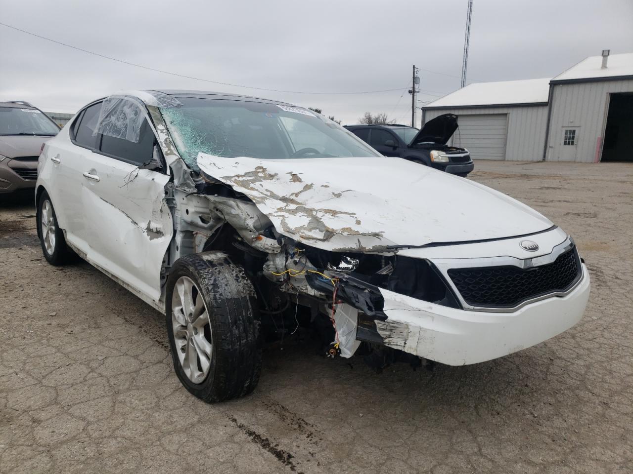 KIA OPTIMA EX 2013 مع رقم تعريف المركبة 5XXGN4A77DG223028 - صورة من المزاد