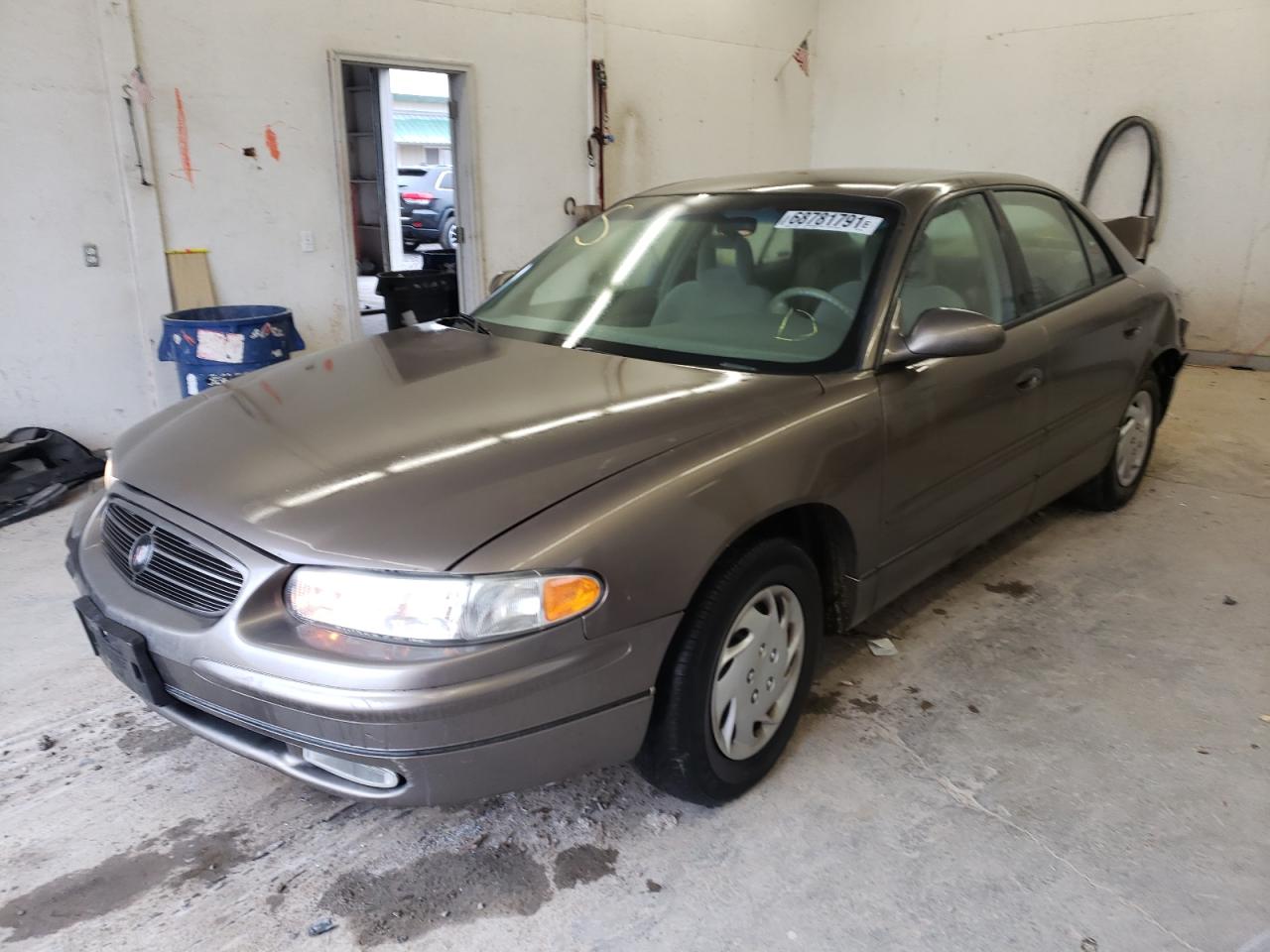 Photo 2 from auction – 2002 BUICK REGAL LS with VIN 2G4WB52K821118218