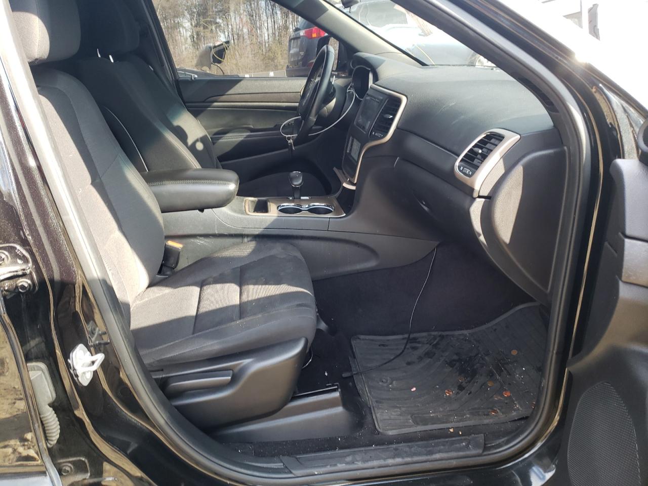 Photo 5 from auction – 2015 JEEP GRAND CHER with VIN 1C4RJFAG5FC183504