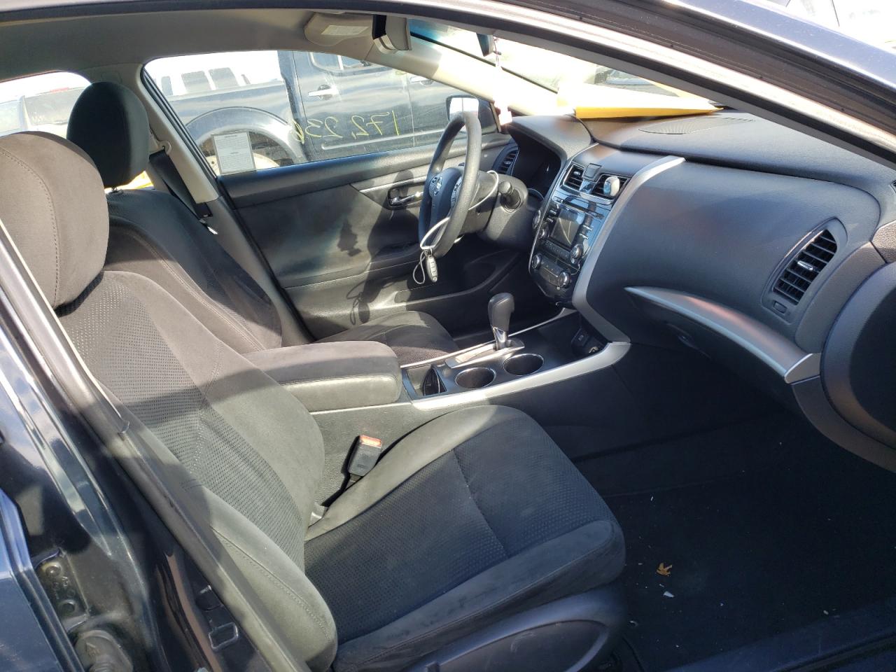 Photo 5 from auction – 2015 NISSAN ALTIMA 2.5 with VIN 1N4AL3AP1FN332376