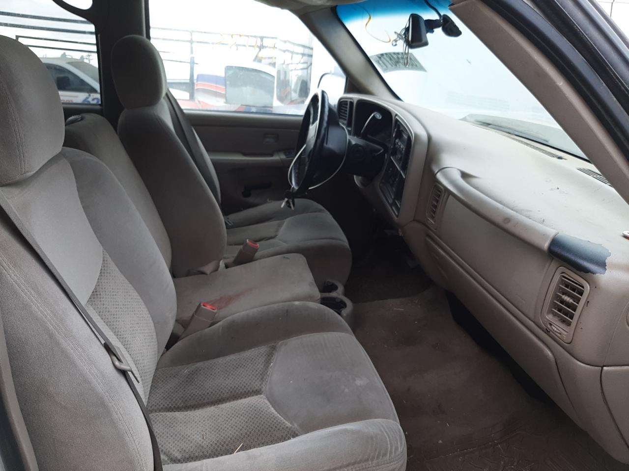 Photo 5 from auction – 2005 CHEVROLET SILVERADO with VIN 1GCHC23U25F835364