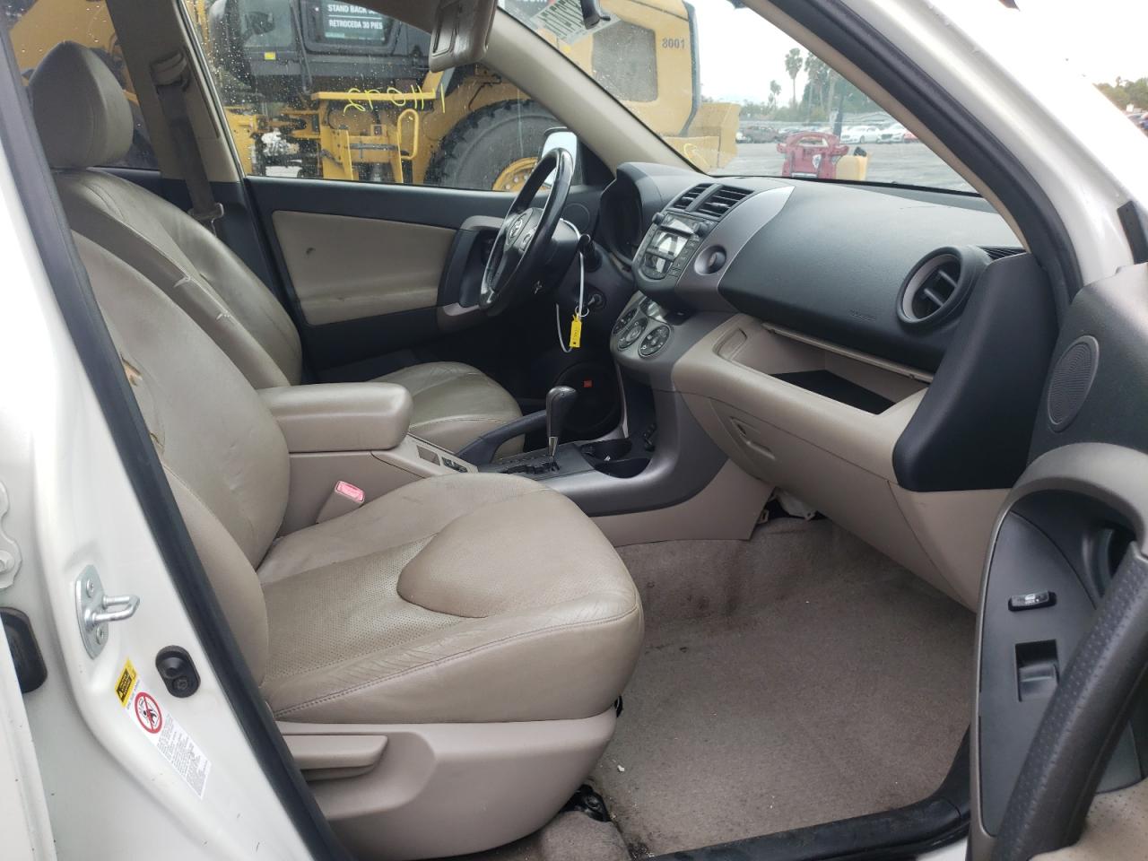 Photo 5 from auction – 2007 TOYOTA RAV4 LIMIT with VIN JTMZD31V775035929