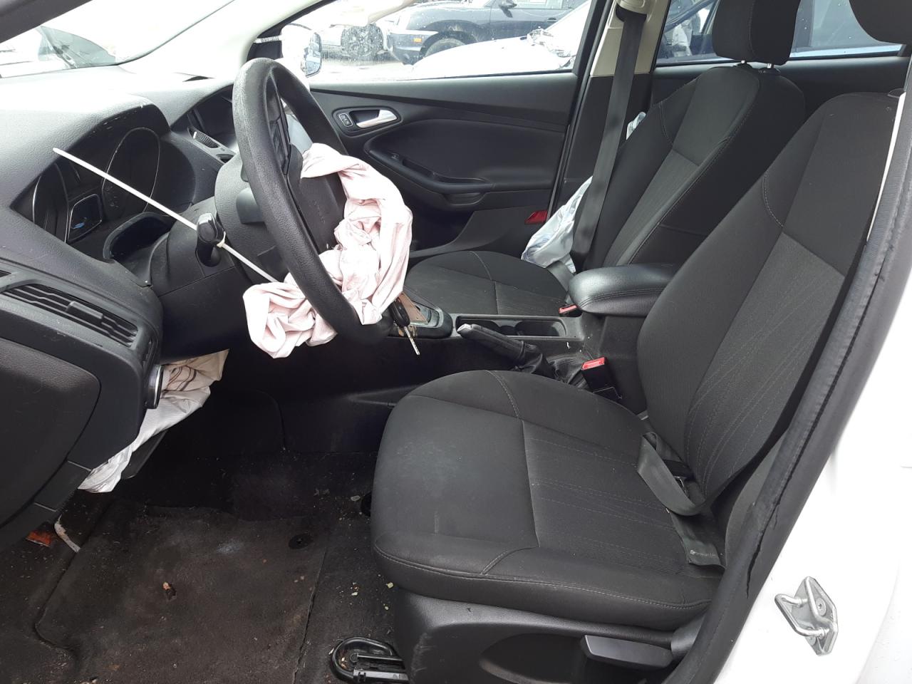 Photo 5 from auction – 2017 FORD FOCUS SE with VIN 1FADP3K27HL296213