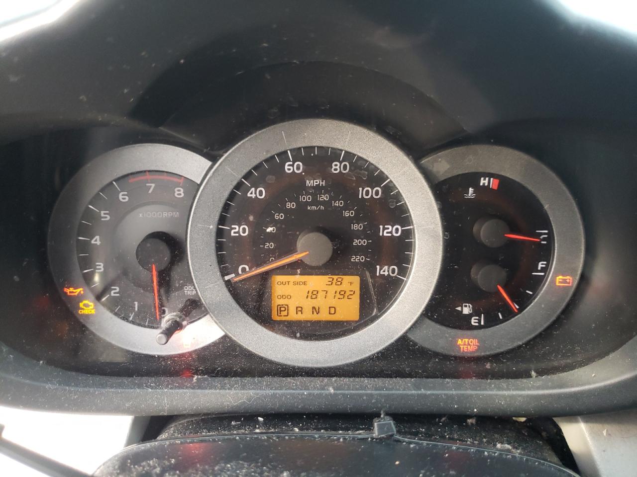 Photo 8 from auction – 2006 TOYOTA RAV4 with VIN JTMBD35VX65039709