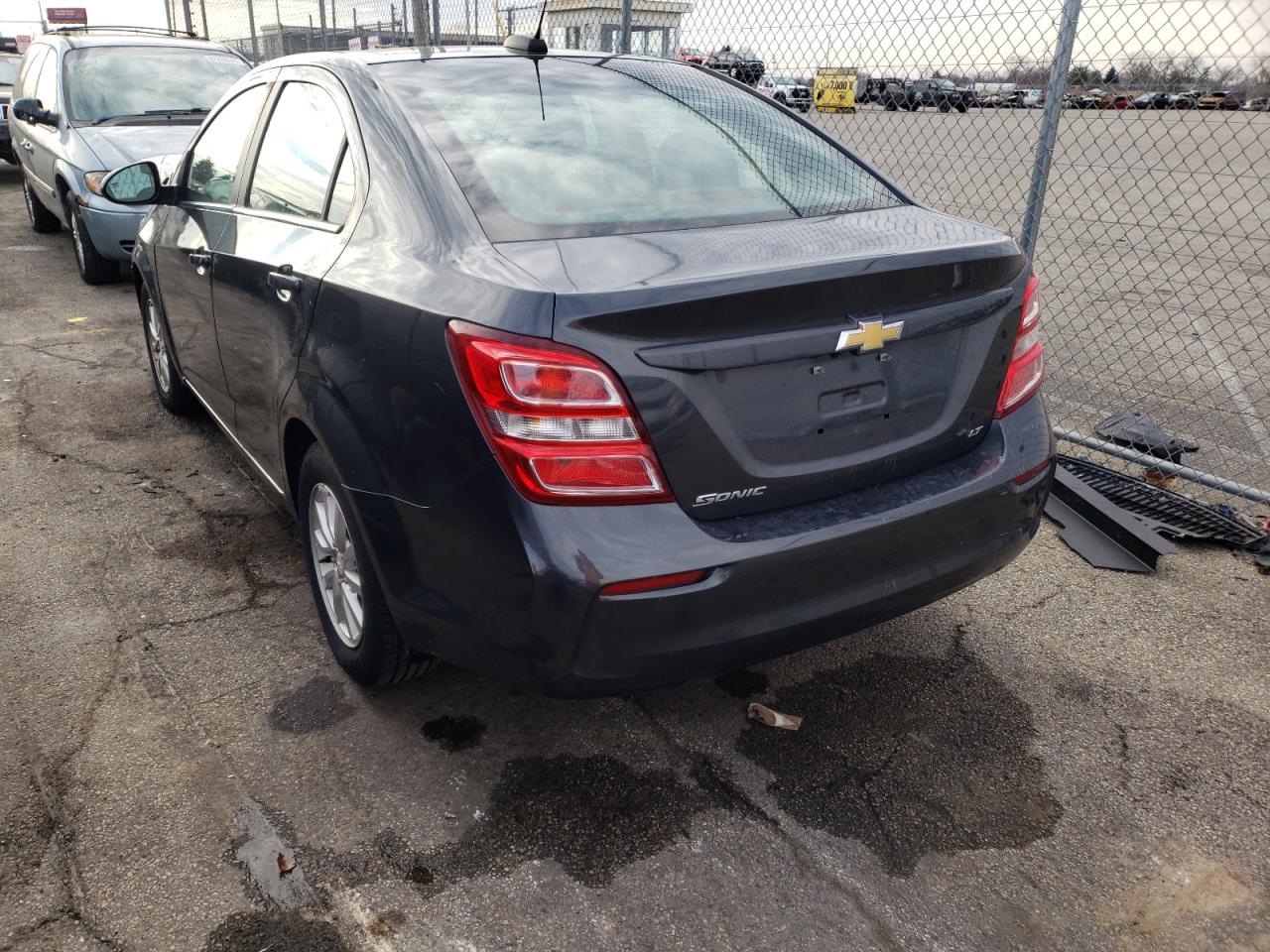 Photo 3 from auction – 2017 CHEVROLET SONIC LT with VIN 1G1JD5SHXH4106364