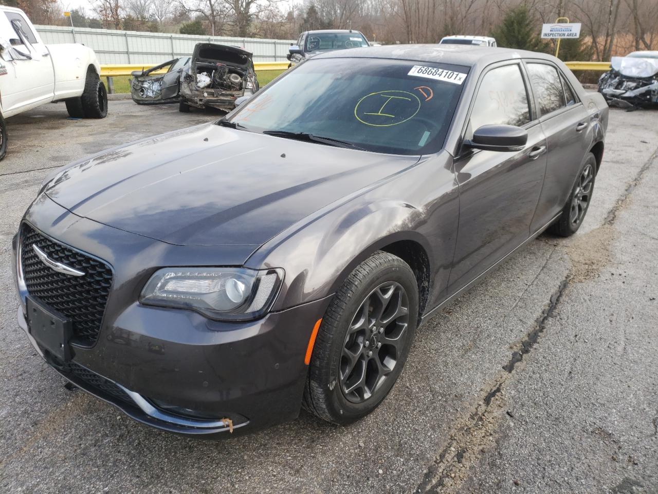 Photo 2 from auction – 2018 CHRYSLER 300 S with VIN 2C3CCAGG3JH268071