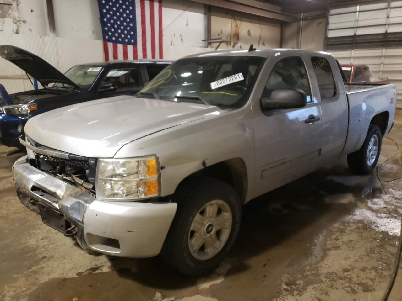Photo 2 from auction – 2009 CHEVROLET SILVERADO with VIN 1GCEK290X9Z164699