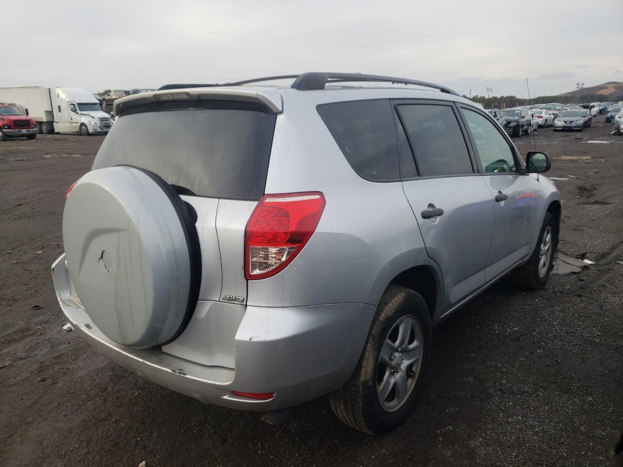 Photo 4 from auction – 2006 TOYOTA RAV4 with VIN JTMBD35VX65039709