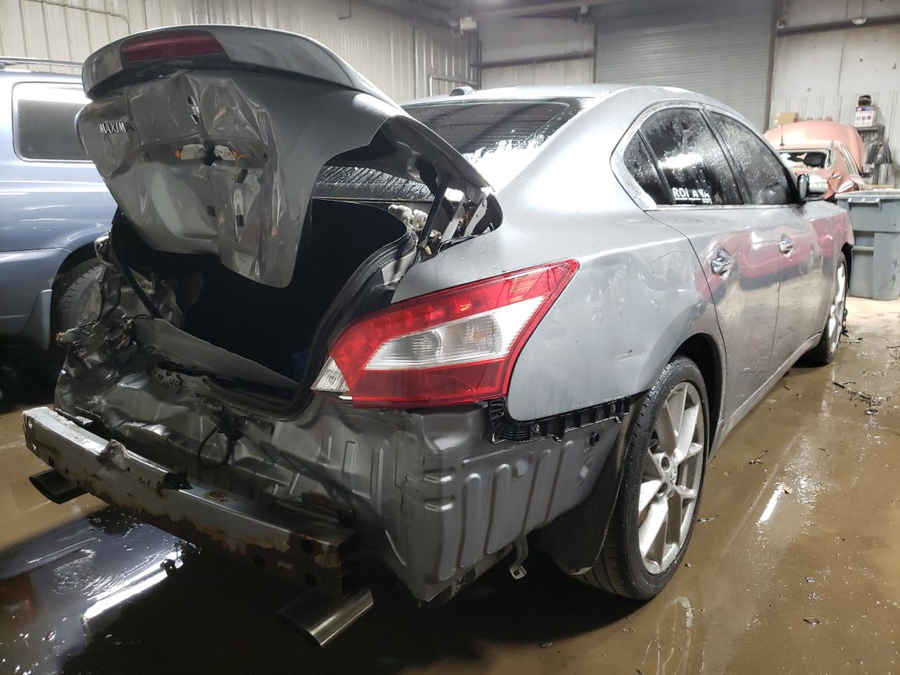 Photo 4 from auction – 2009 NISSAN MAXIMA S with VIN 1N4AA51E49C834413