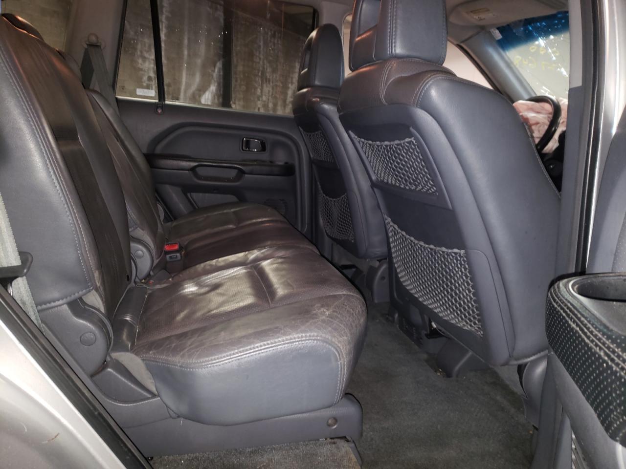 Photo 6 from auction – 2005 HONDA PILOT EXL with VIN 5FNYF18545B053879
