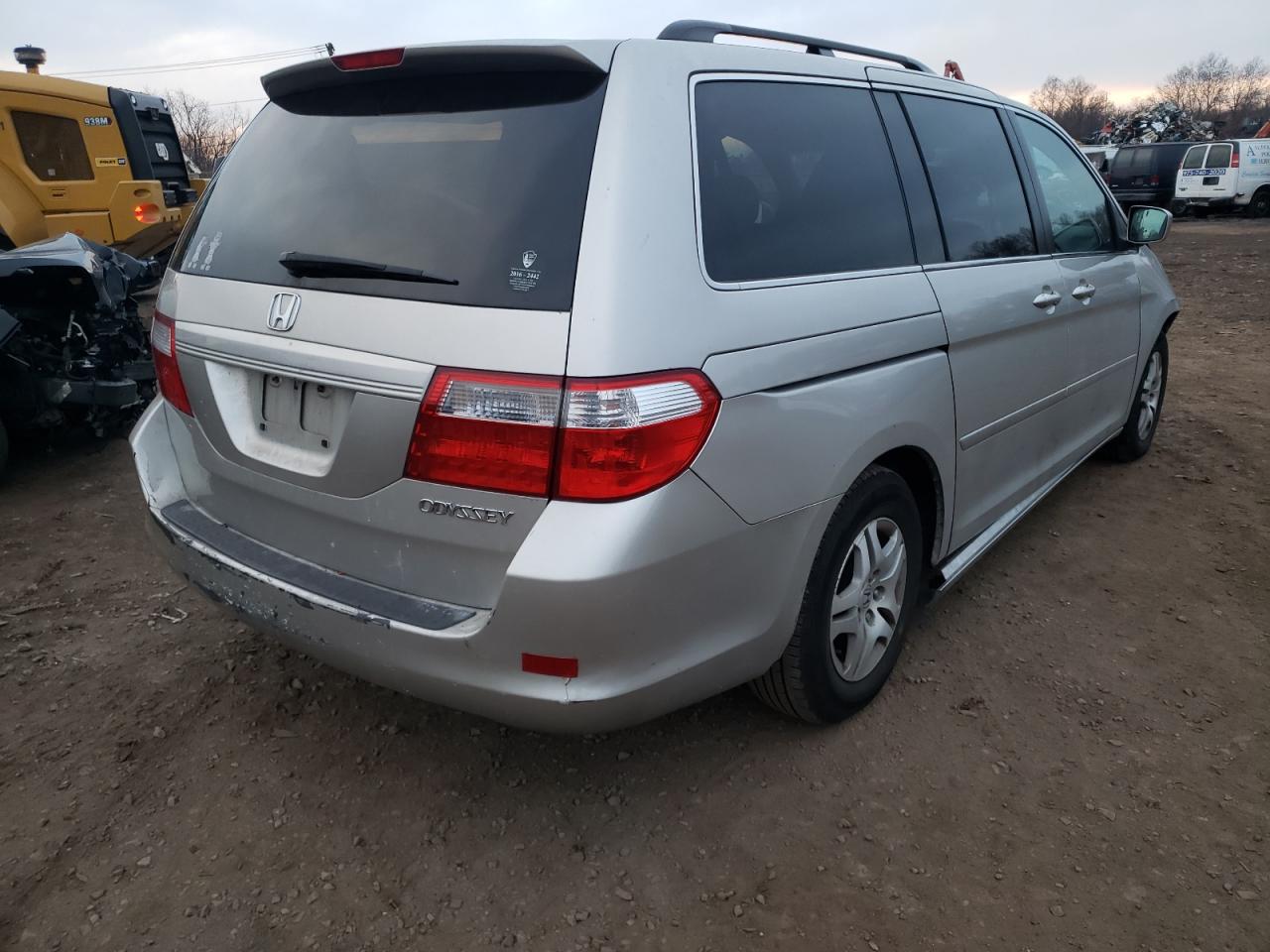 Photo 4 from auction – 2005 HONDA ODYSSEY EX with VIN 5FNRL38675B415138