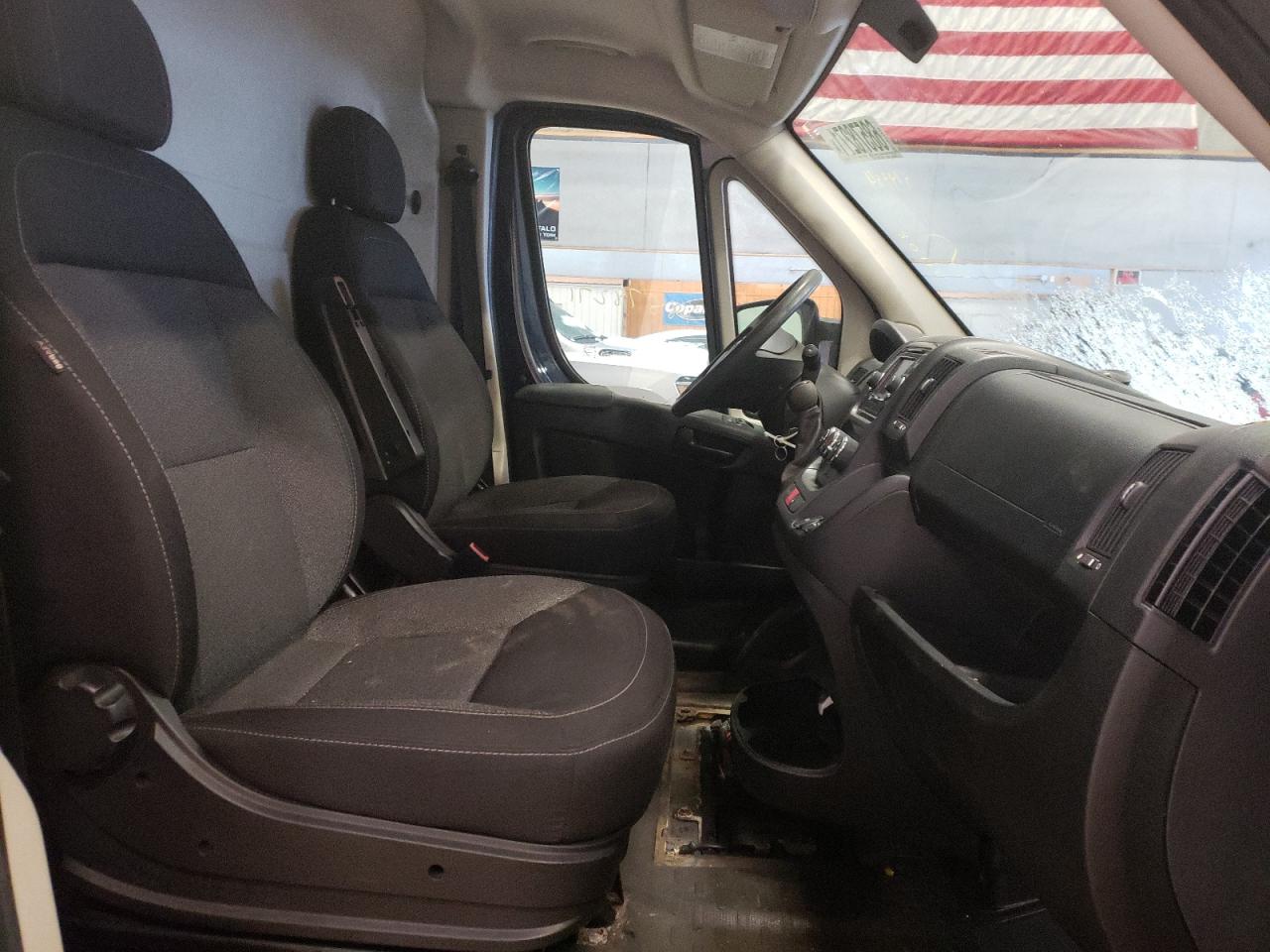Photo 5 from auction – 2015 RAM PROMASTER with VIN 3C6TRVDG8FE514354