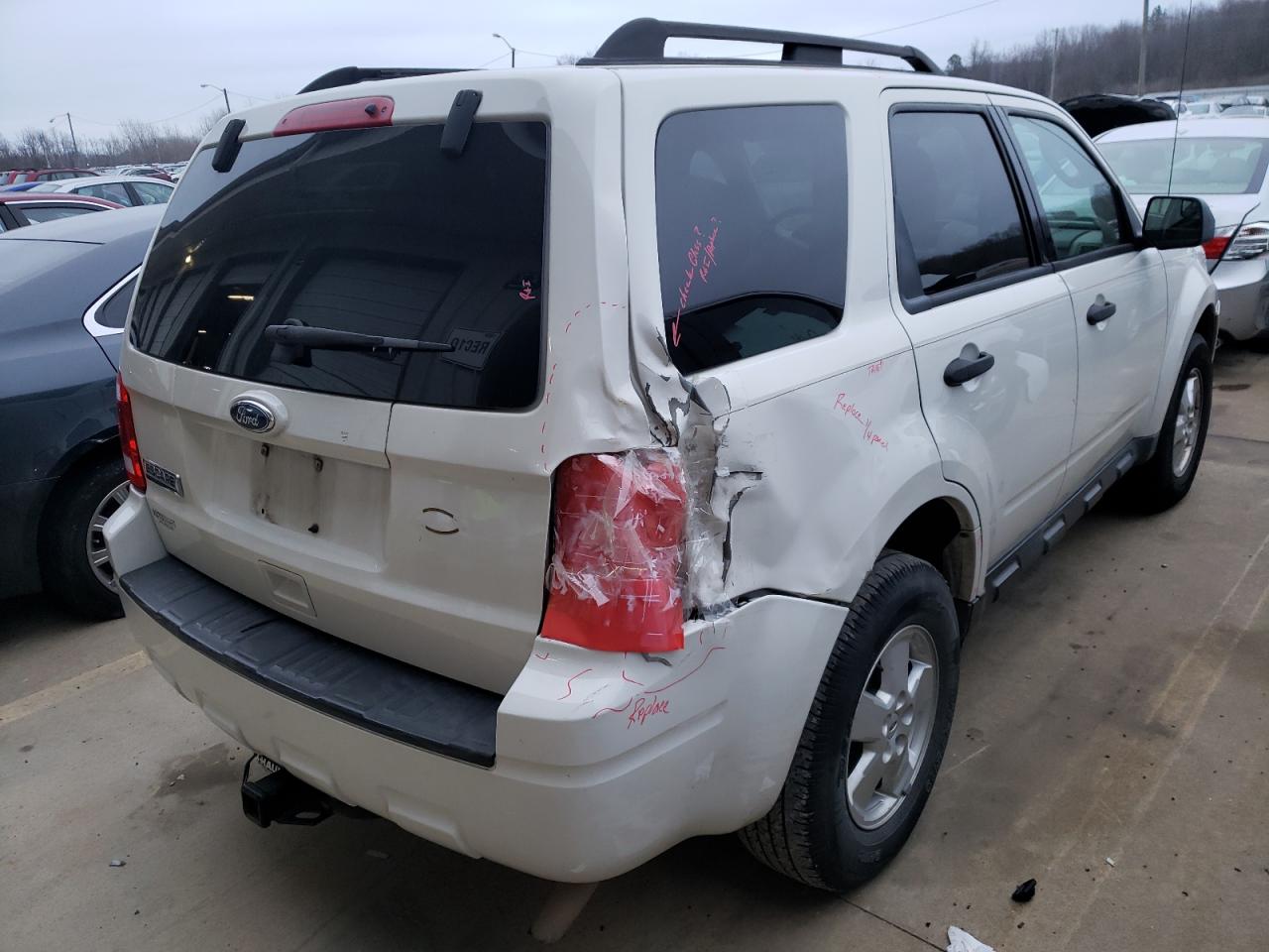 Photo 4 from auction – 2010 FORD ESCAPE XLT with VIN 1FMCU0D75AKA95603