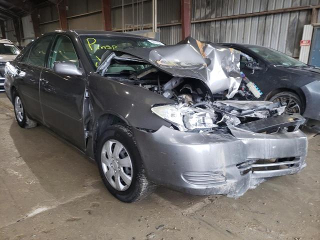TOYOTA CAMRY LE 2004 with VIN 4T1BE32K14U858663 - Photo from auction