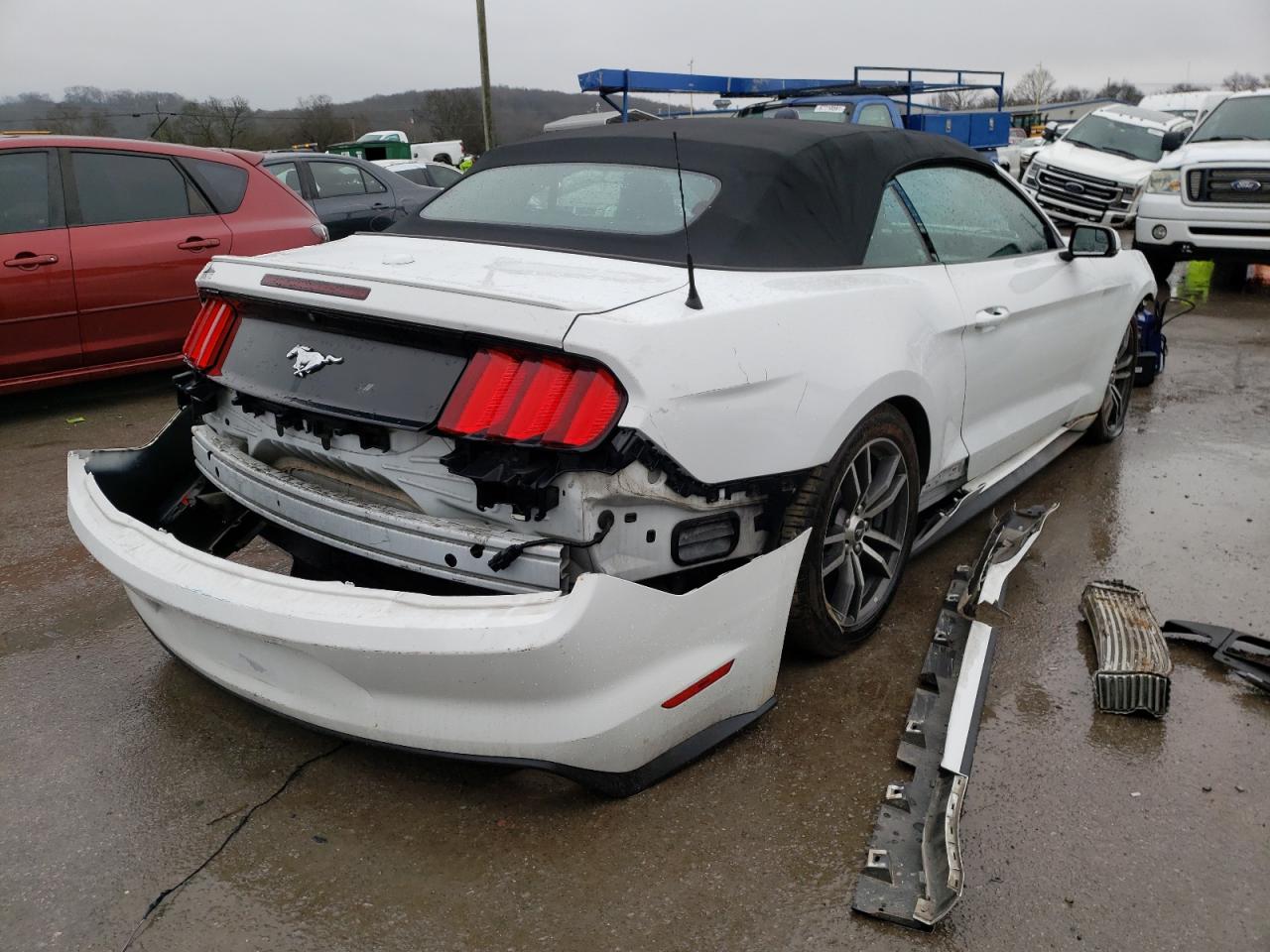 Photo 4 from auction – 2017 FORD MUSTANG with VIN 1FATP8UH5H5254282