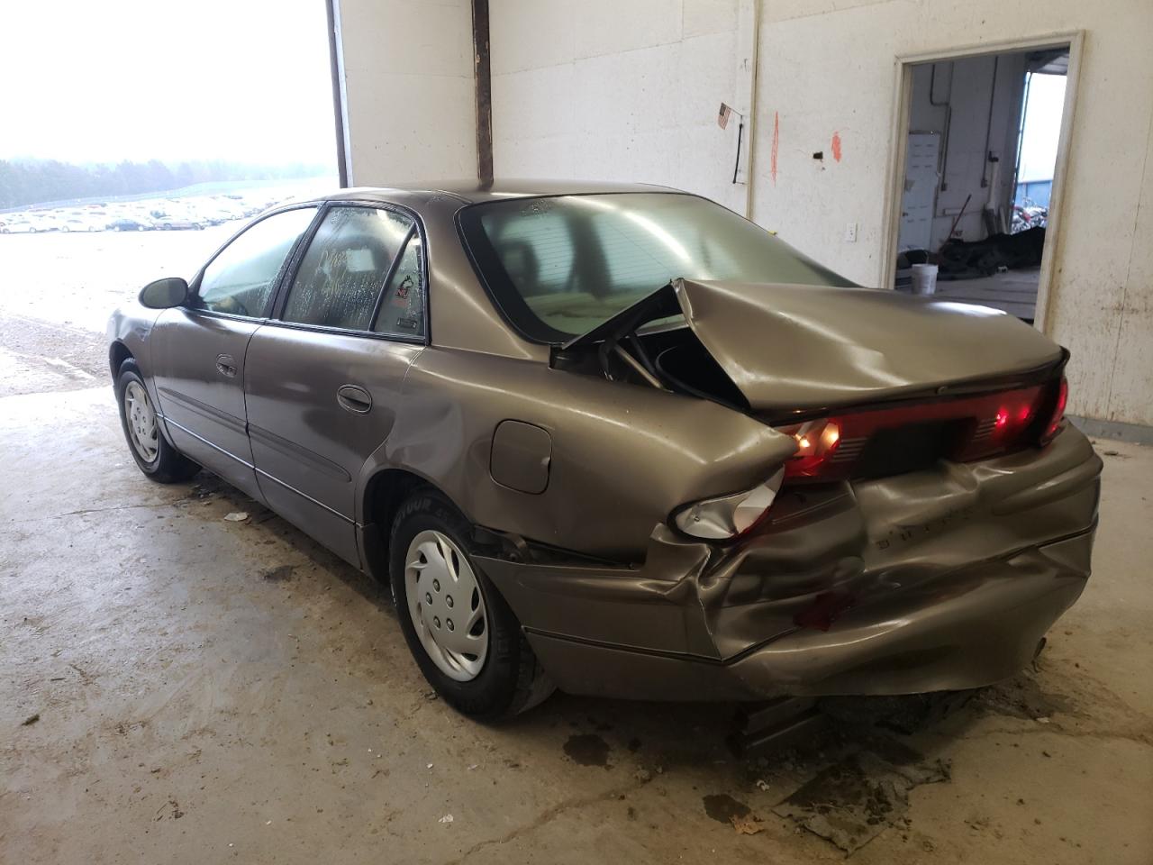 Фото 3 с аукциона – 2002 BUICK REGAL LS с VIN 2G4WB52K821118218
