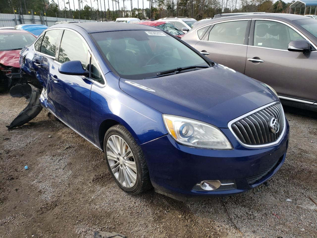 BUICK VERANO 2014 with VIN 1G4PP5SK0E4138381 - Photo from auction