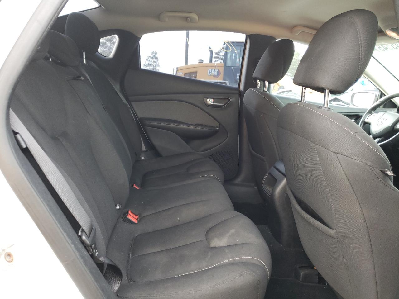 Photo 6 from auction – 2013 DODGE DART SXT with VIN 1C3CDFBA6DD300252