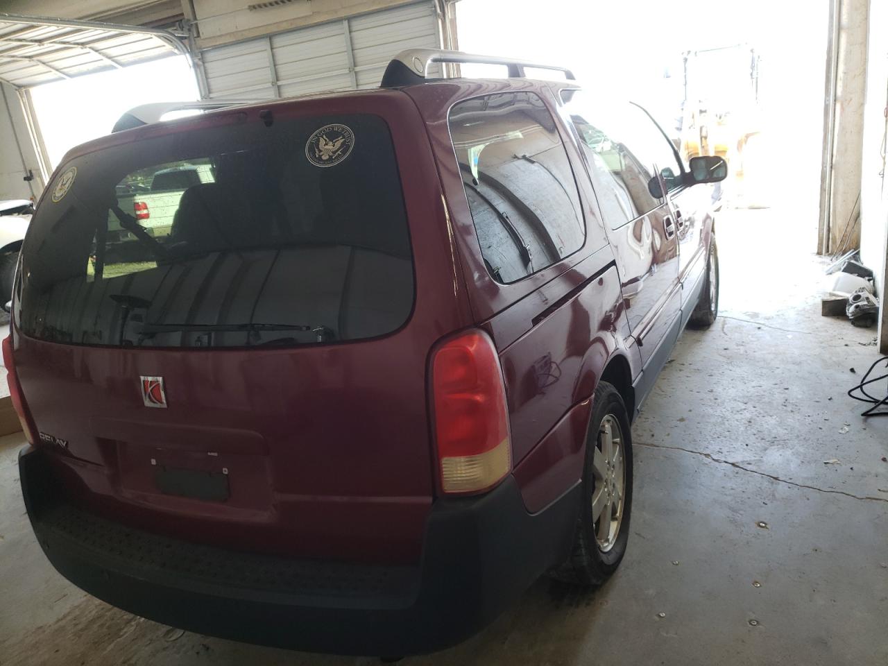 Photo 4 from auction – 2005 SATURN RELAY 3 with VIN 5GZDV23L05D168742